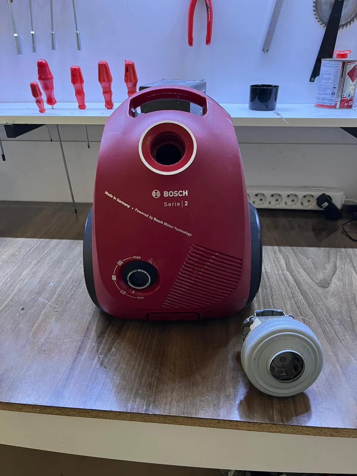 Bosch elektrikli süpürge ve değiştirilen motor